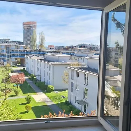 Charming Flat In A Quiet Location Апартаменти Грац