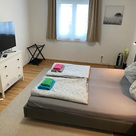 Charming Flat In A Quiet Location Graz