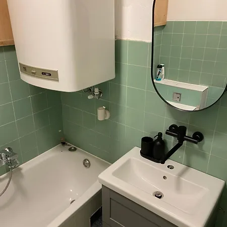 Charming Flat In A Quiet Location Graz