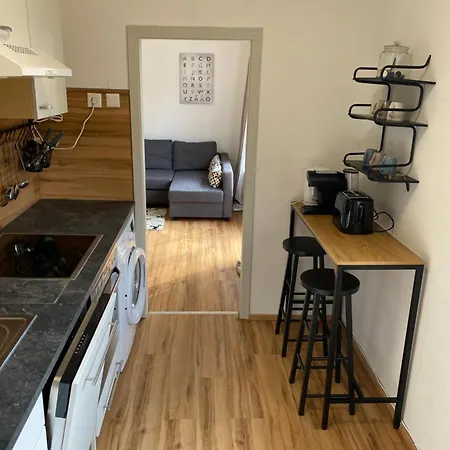 아파트 Charming Flat In A Quiet Location *