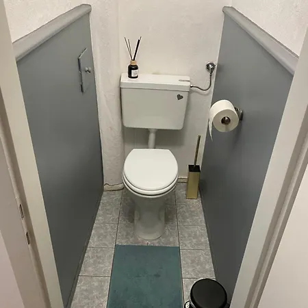 Charming Flat In A Quiet Location 아파트
