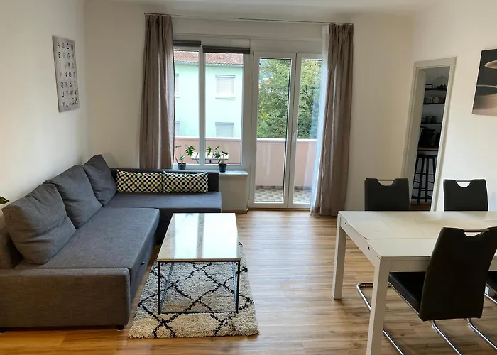 Charming Flat In A Quiet Location Graz